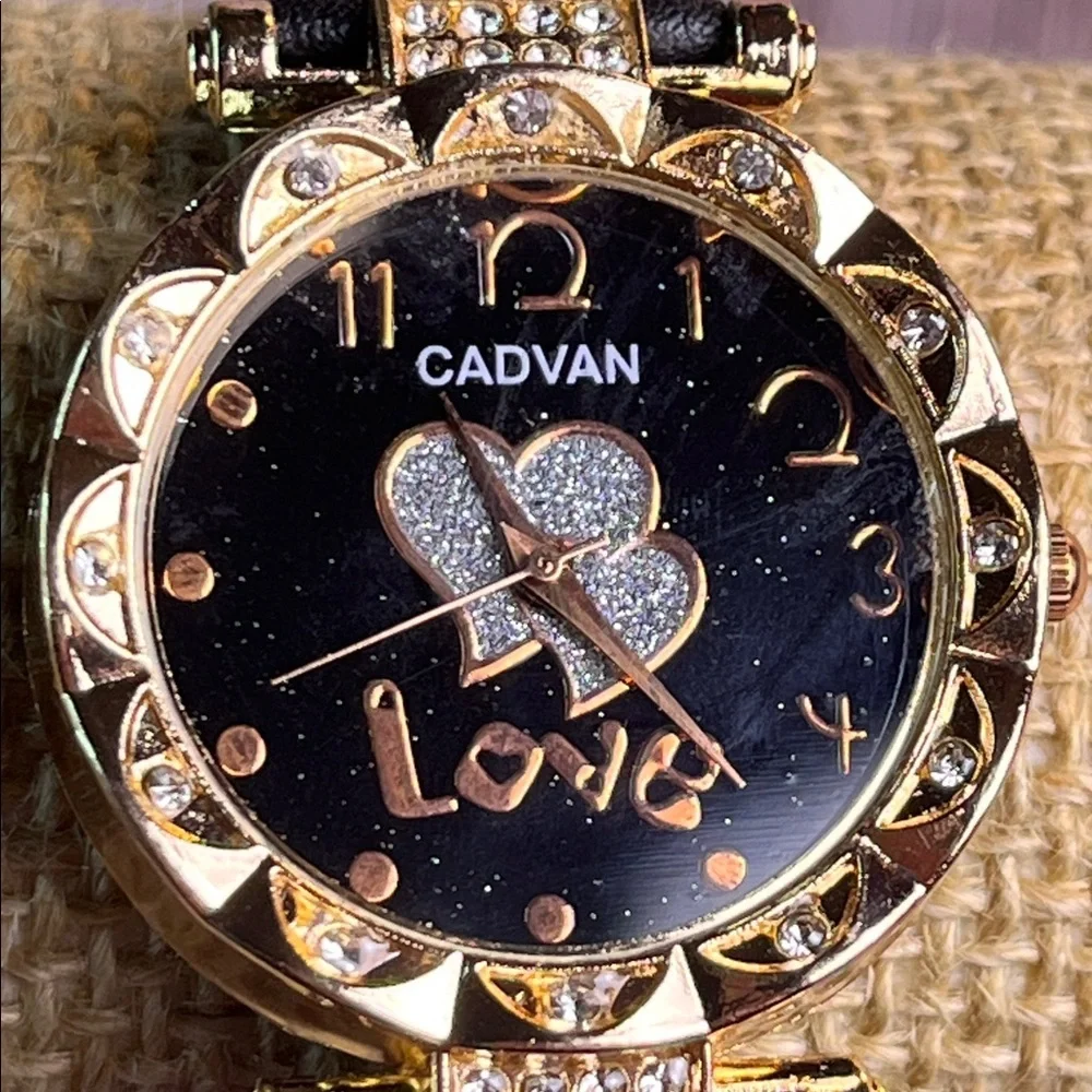 CADVAN Women's Watch Dark brown & Gold